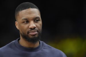 Read more about the article Damian Lillard está de volta! Astro dos Bucks retorna após coágulo e reforça o time no Jogo 2 contra os Pacers