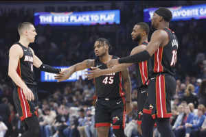 Read more about the article NBA Play-In 2025: Heat faz história e Mavs e Grizzlies brigam pela última vaga nos playoffs