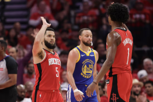 Leia mais sobre o artigo Houston Rockets atropelam Golden State Warriors no Jogo 5 e forçam o Jogo 6 nos Playoffs da NBA