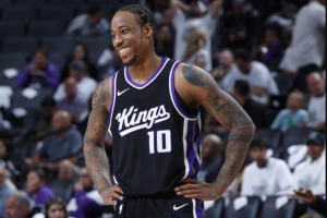 Read more about the article DeMar DeRozan pode ser “plano B” para times que não conseguirem Kevin Durant, dizem insiders