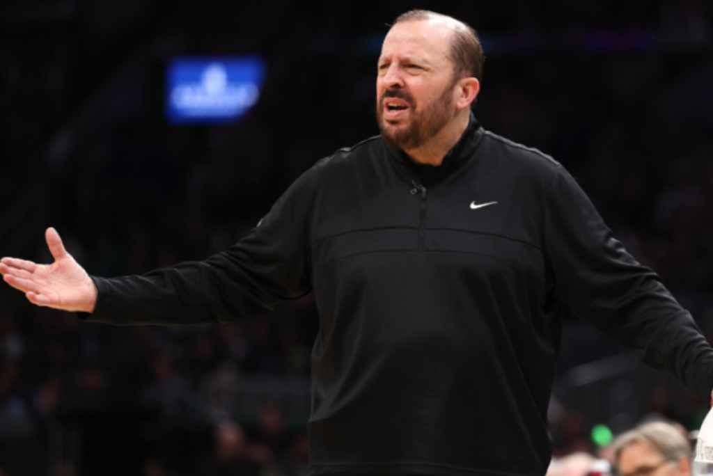 Leia mais sobre o artigo New York Knicks demitem Tom Thibodeau após eliminação nos Playoffs da NBA 2025