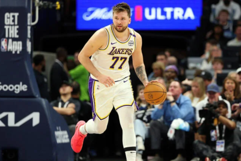 Leia mais sobre o artigo Luka Dončić quer título imediato e manda recado aos Lakers
