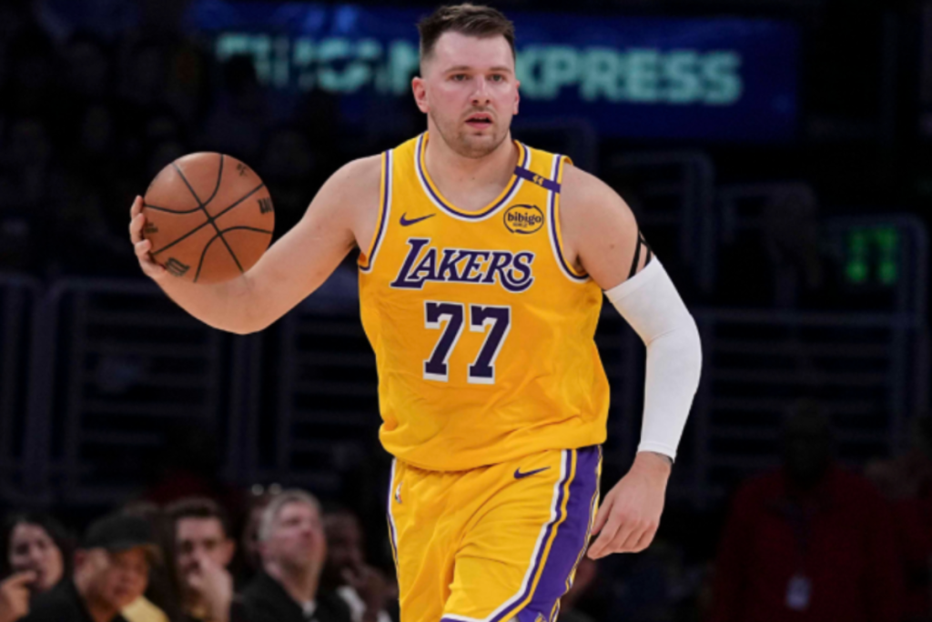 Leia mais sobre o artigo Luka Dončić fecha extensão de R$ 880 milhões com os Lakers até 2028