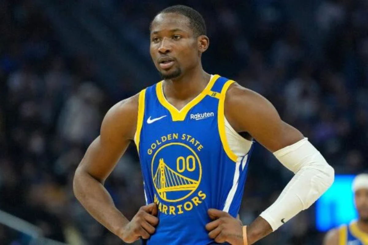 No momento, você está visualizando Jonathan Kuminga rejeita nova proposta dos Warriors e impasse contratual continua, diz repórter